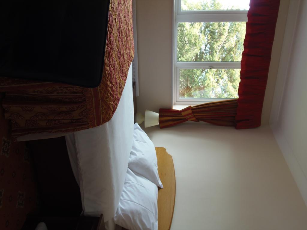 Lakeside Continental Hotel Κάμπερλι Εξωτερικό φωτογραφία