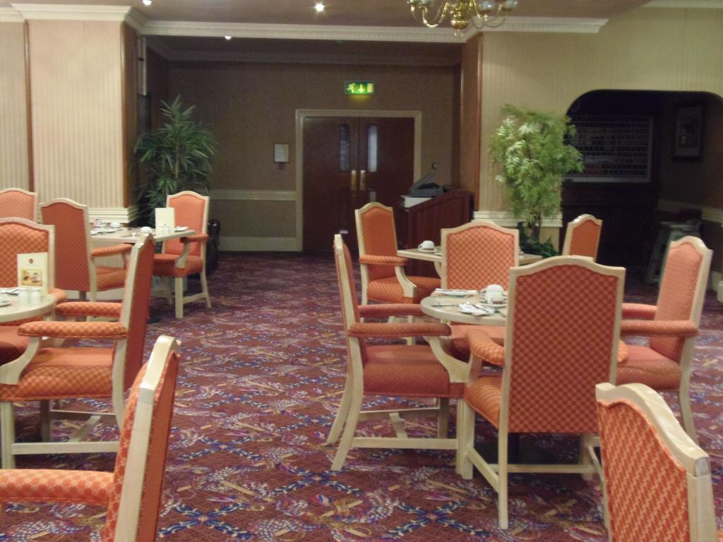 Lakeside Continental Hotel Κάμπερλι Εξωτερικό φωτογραφία